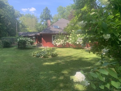 Lake Home Off Market in Litchfield, Connecticut