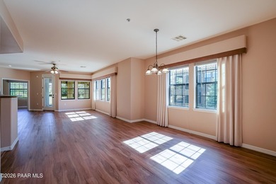 Luxury condo with golf course views in the gated Hassayampa