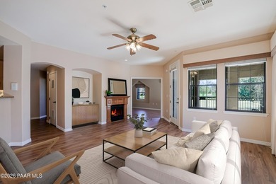 Luxury condo with golf course views in the gated Hassayampa