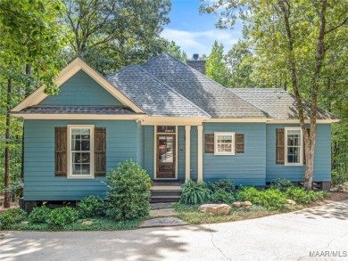 Lake Home ActiveUnderContr in Dadeville, Alabama