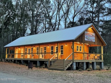 Lake Home For Sale in Juliette, Georgia
