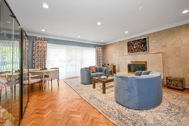 Experience refined living in this exquisitely crafted and - photo 4