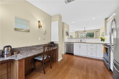 This inviting and well-maintained 2-bedroom, 2.5-bath condo - photo 17