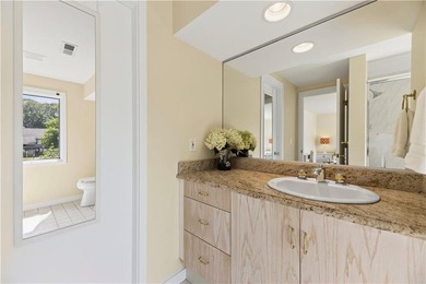 This inviting and well-maintained 2-bedroom, 2.5-bath condo - photo 23