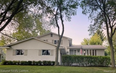 Lake Home For Sale in West Bloomfield, Michigan