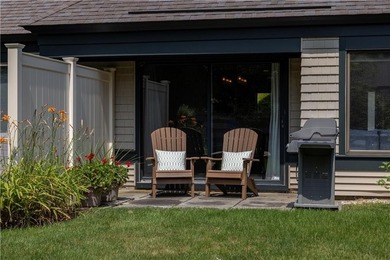 This inviting and well-maintained 2-bedroom, 2.5-bath condo - photo 31