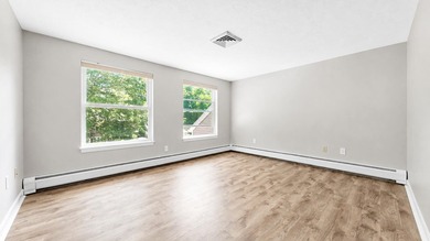 This bright and lovely 3-bedroom, 2.5 bathroom condo offers the - photo 32