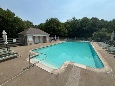 This inviting and well-maintained 2-bedroom, 2.5-bath condo - photo 34