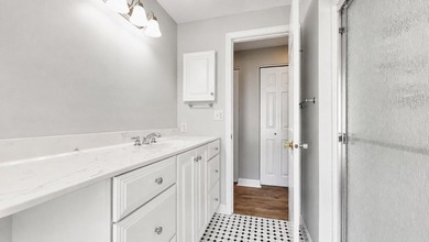 This bright and lovely 3-bedroom, 2.5 bathroom condo offers the - photo 35