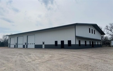 Richland Chambers Lake Commercial For Sale in Kerens Texas