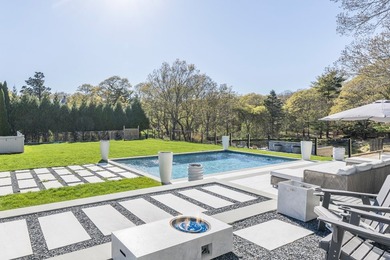 Escape to this stunning, recently renovated custom retreat where - photo 4