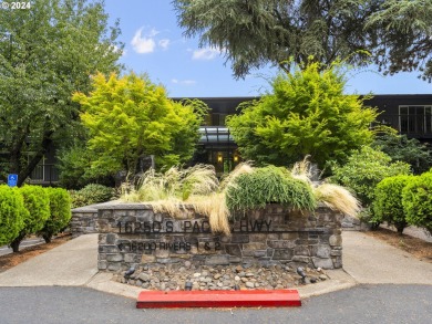 Lake Oswego Condo For Sale in Lake Oswego Oregon