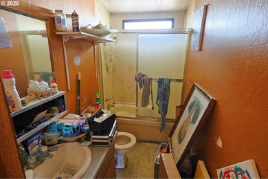 1986 manufactured home offering 1,248 sq. ft. with 3 bedrooms - photo 9