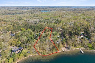 An exceptional oversized site with 261' sand frontage and 2.75 - photo 2