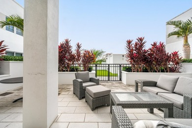 Rarely available South facing 2 bedroom that has been extremely - photo 23