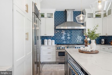 Welcome to 461 Norland Drive, beautifully positioned within the - photo 33