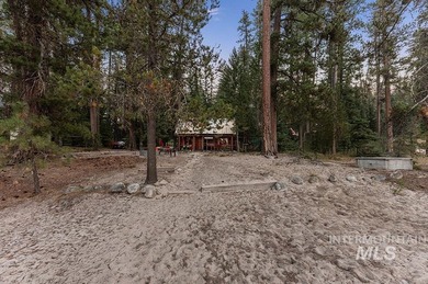 Renovate the rustic cabin or build your dream home on this - photo 3