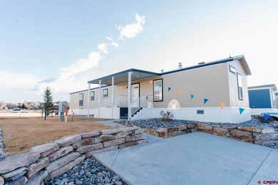 (private lake, pond, creek) Home For Sale in Montrose Colorado