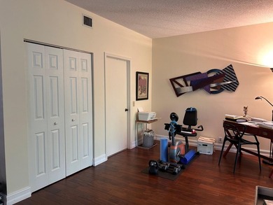 Spacious end-unit townhome located in the desired Cortina - photo 12