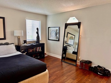 Spacious end-unit townhome located in the desired Cortina - photo 14