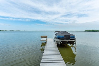 Welcome to easy lake living on beautiful Pelican Lake! Tucked - photo 15