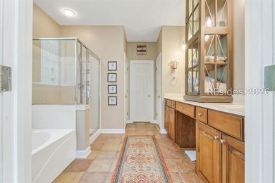 Welcome to 2 Crossings Blvd! Very nice, larger home with great - photo 20