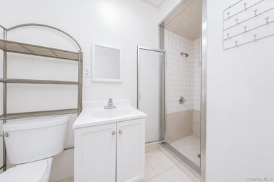Located in Prime Dyker Heights! Well-maintained detached legal - photo 22