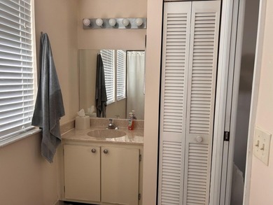 Spacious end-unit townhome located in the desired Cortina - photo 22