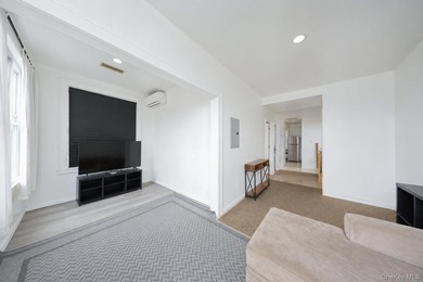 Located in Prime Dyker Heights! Well-maintained detached legal - photo 26