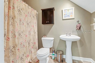 Welcome to 2 Crossings Blvd! Very nice, larger home with great - photo 32