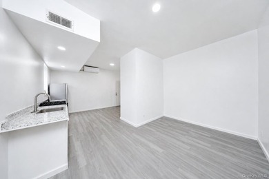 Located in Prime Dyker Heights! Well-maintained detached legal - photo 32