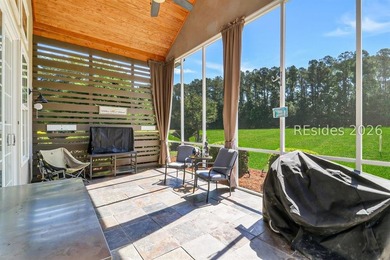 Welcome to 2 Crossings Blvd! Very nice, larger home with great - photo 33
