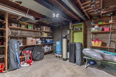 Welcome to easy lake living on beautiful Pelican Lake! Tucked - photo 34