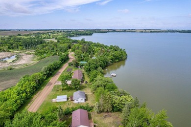 Welcome to easy lake living on beautiful Pelican Lake! Tucked - photo 47