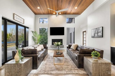 Experience refined living in this custom residence, thoughtfully - photo 3