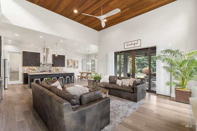 Experience refined living in this custom residence, thoughtfully - photo 7