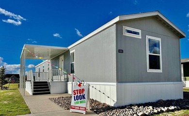 (private lake, pond, creek) Home For Sale in Montrose Colorado