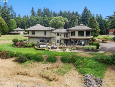 East Fork Lewis River Home For Sale in Battle Ground Washington