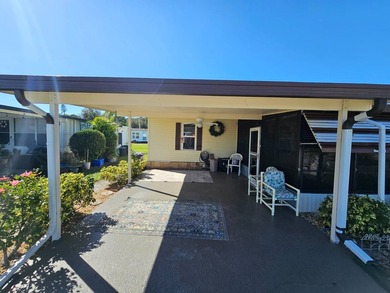 UPDATED MAINTAINED HOME!!! This maintained 2 bedroom 1.5 baths - photo 3