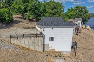 Absolutely charming lake home completely remodeled with great - photo 27
