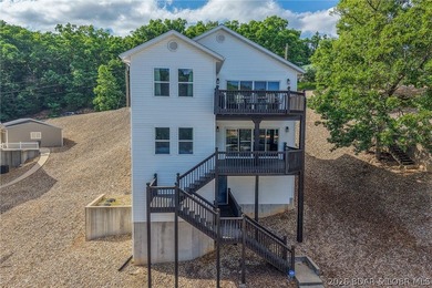 Absolutely charming lake home completely remodeled with great - photo 30
