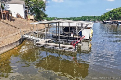 Absolutely charming lake home completely remodeled with great - photo 33