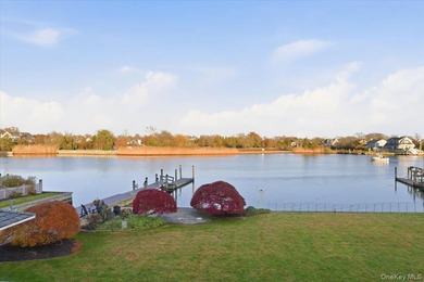 Welcome to an exceptional waterfront retreat, ideally situated - photo 36