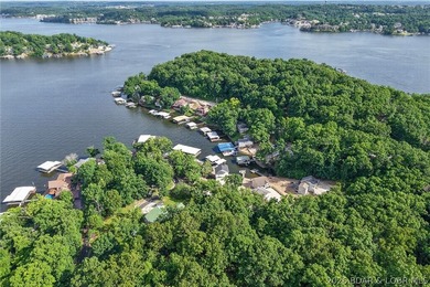 Absolutely charming lake home completely remodeled with great - photo 42