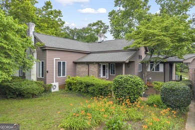 Rare opportunity to own a beautifully renovated historic - photo 2