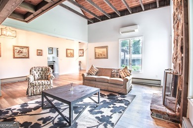 Rare opportunity to own a beautifully renovated historic - photo 6