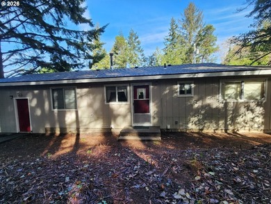 Price Reduction! Welcome to this inviting 2-bedroom, 1.5 bath - photo 2