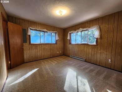 Price Reduction! Welcome to this inviting 2-bedroom, 1.5 bath - photo 10