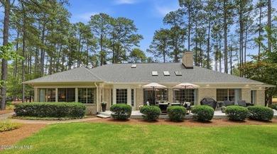 Stunningly renovated ranch on a prime golf course lot on the - photo 4