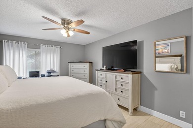 Experience Resort-Style Living! This meticulously 2-bed, 2-bath - photo 20